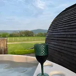 Water Hall Farm By Wigwam Holidays Holiday home *